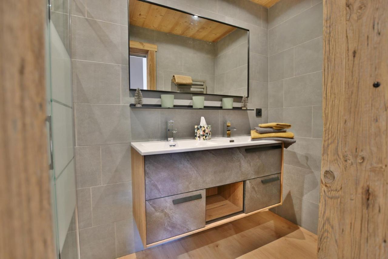 Bel Appartement Centre De Thones Lumineux Et Spacieux Neuf ภายนอก รูปภาพ