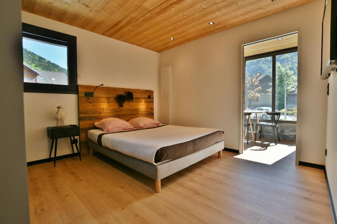 Bel Appartement Centre De Thones Lumineux Et Spacieux Neuf ภายนอก รูปภาพ