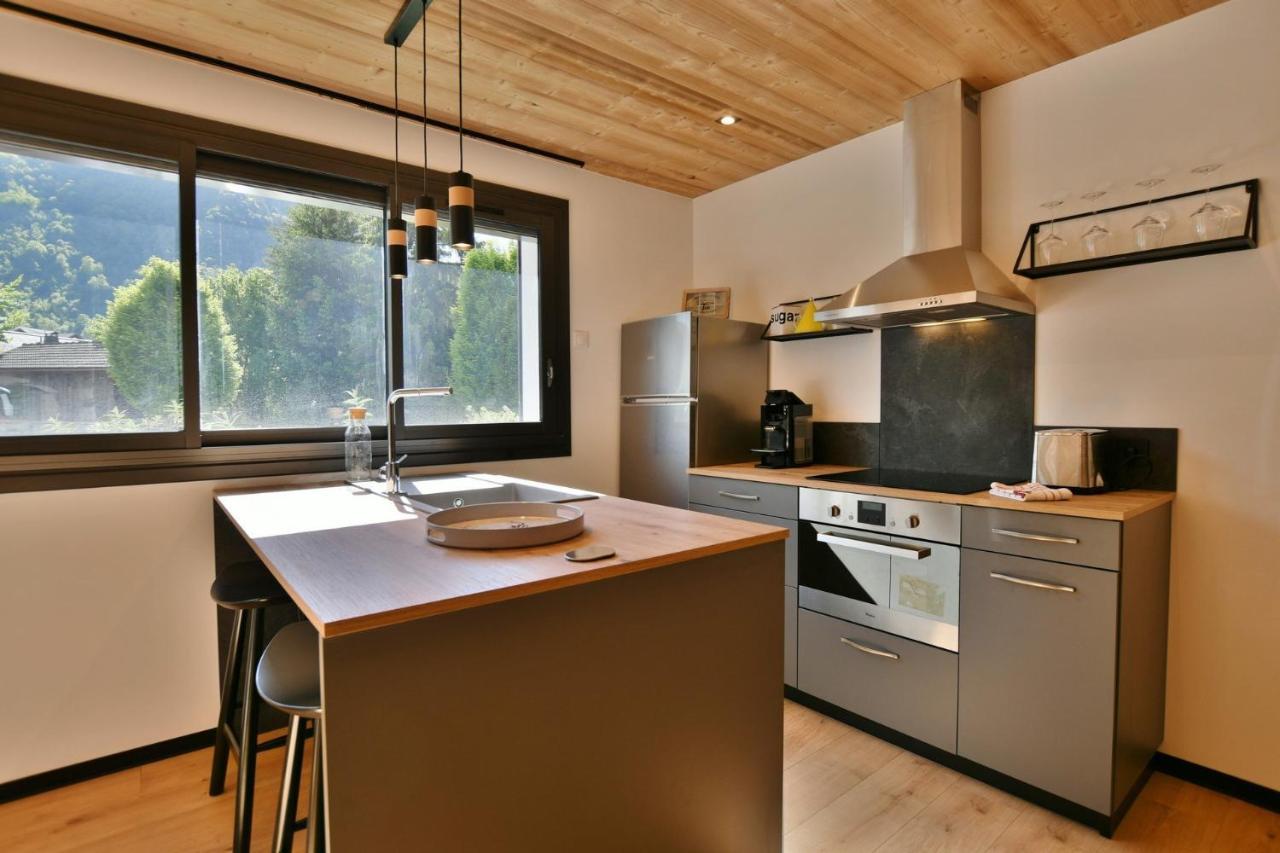 Bel Appartement Centre De Thones Lumineux Et Spacieux Neuf ภายนอก รูปภาพ