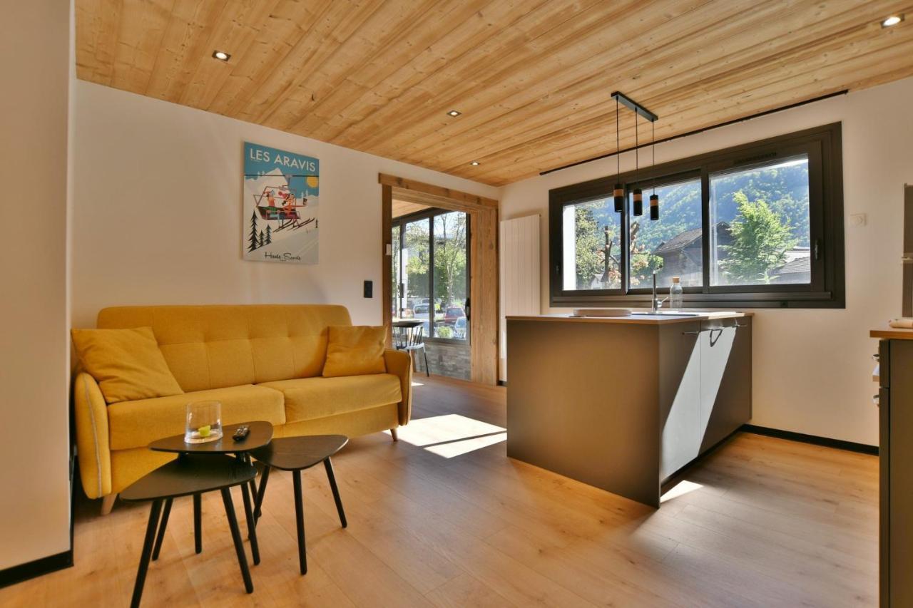Bel Appartement Centre De Thones Lumineux Et Spacieux Neuf ภายนอก รูปภาพ